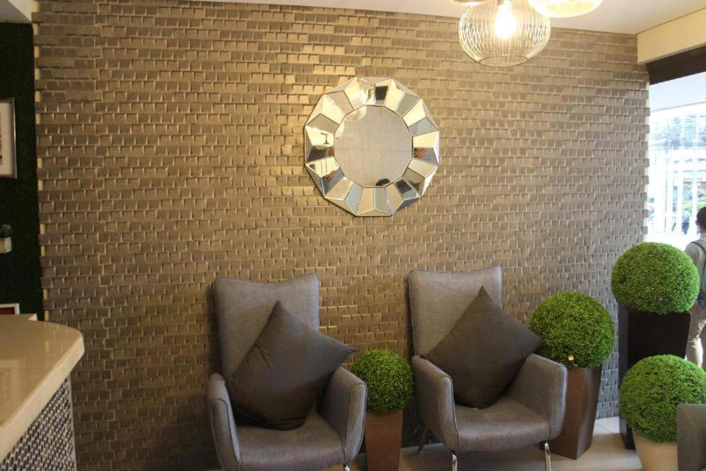 Urban Hostel Pasig City Екстер'єр фото