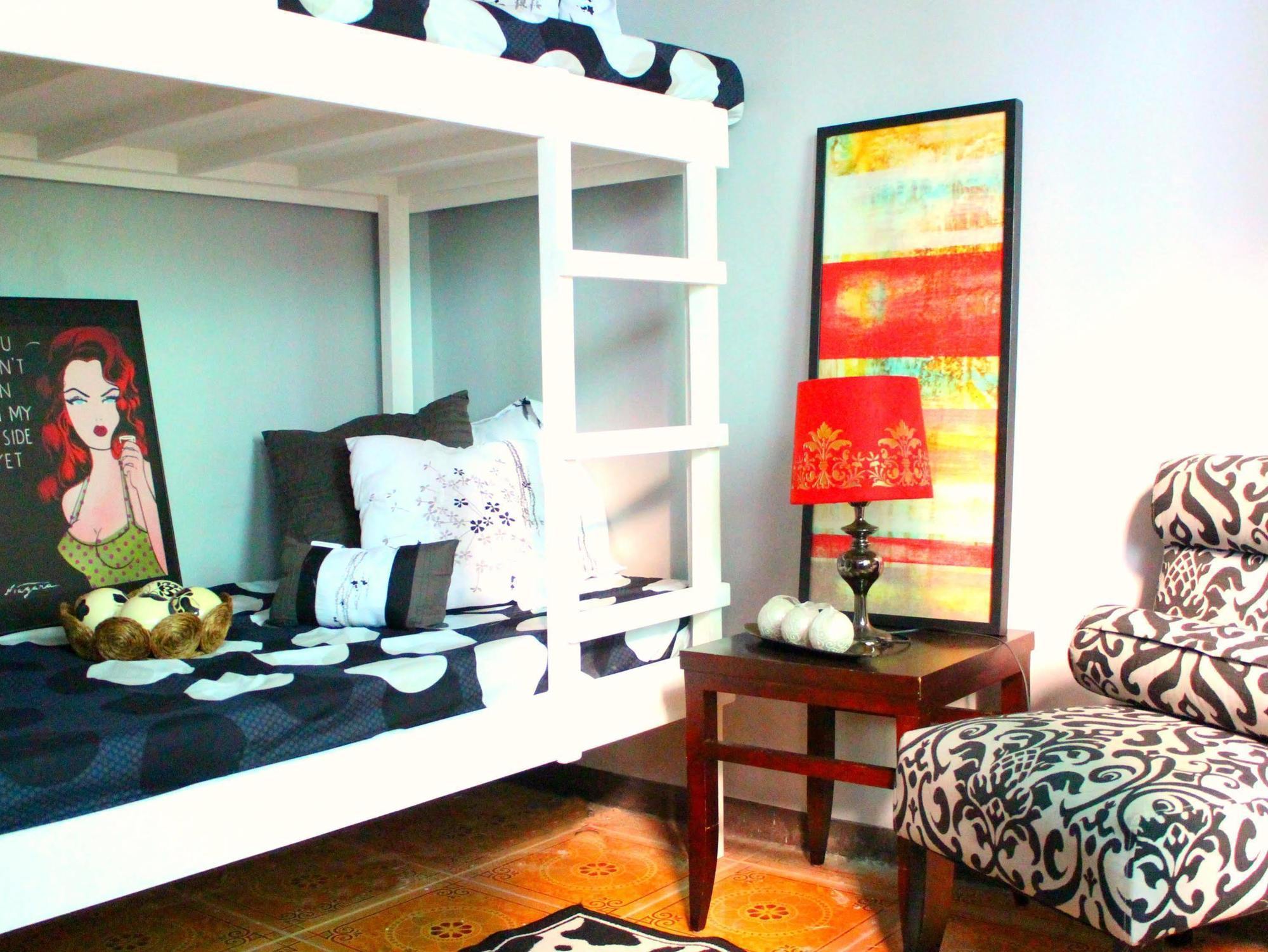 Urban Hostel Pasig City Екстер'єр фото