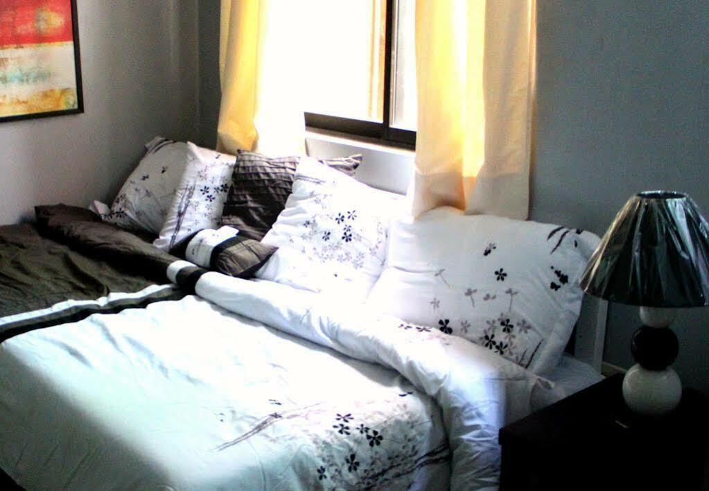 Urban Hostel Pasig City Екстер'єр фото